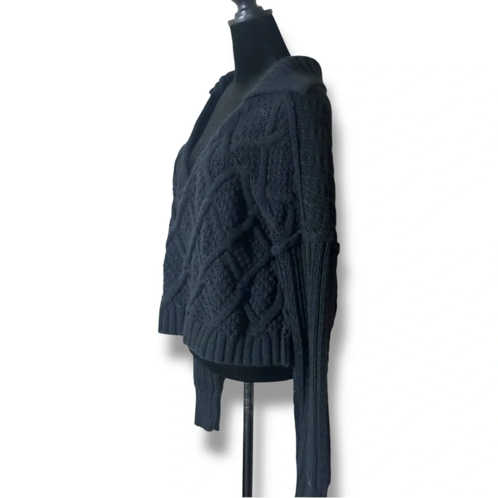 Free People Black/Navy V-Neck Cable Knit Cropped Long Sleeve Sweater With Collar - Picture 7 of 16